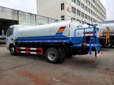 河北邢台柳汽乘龙喷雾车厂家直销，助力城市清洁与降尘